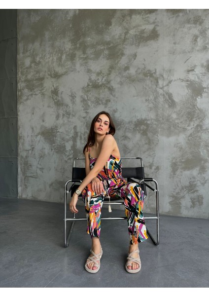 Çok Renkli Desenli Omuzdan Askılı Püsküllü Bürümcük Tulum fırsatları