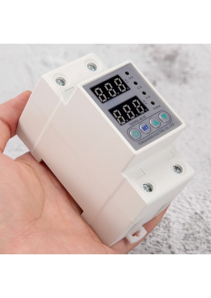 Din Raylı Çift Ekran Ayarlanabilir Aşırı Gerilim Akım ve Düşük Gerilim Koruyucu Cihaz Koruyucu Röle 40A 220V 230V (Yurt Dışından) fırsatları