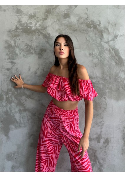 Kırmızı Desenli Viscon Ikili Takım