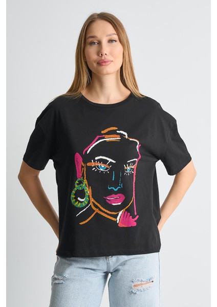 Alexandergardı Baskılı Bisiklet Yaka Kadın T-Shirt