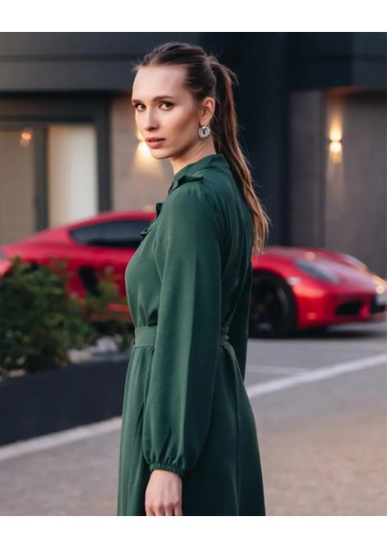 Kadın Çağla Yeşili Önü Düğmeli Kuşaklı Yakası Fırfırlı Jessica Ayrobin Elbise Şık