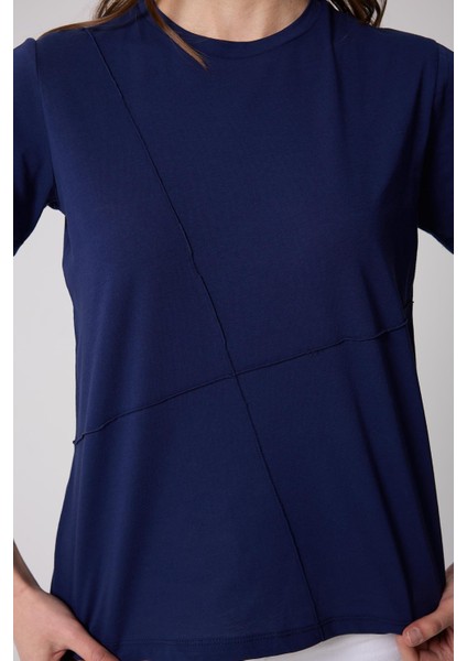 Kadın T-Shirt Lacivert Parçalı Dikiş Detaylı Regular Fit Basic - 2509