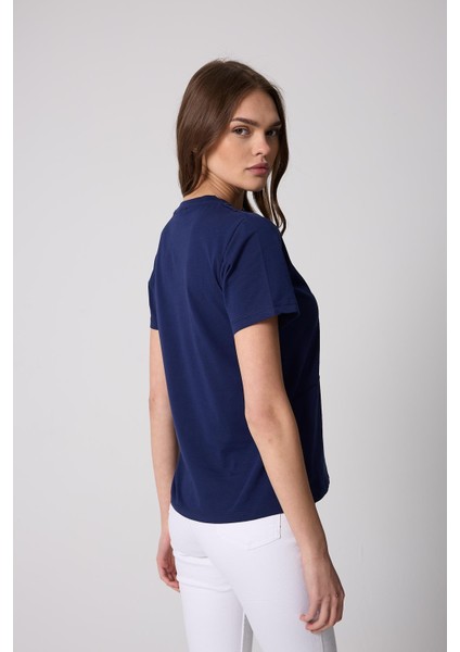 Kadın T-Shirt Lacivert Parçalı Dikiş Detaylı Regular Fit Basic - 2509