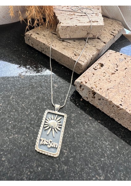 Tarot The Sun Gümüş Kolye fiyatları
