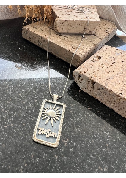 Tarot The Sun Gümüş Kolye modelleri