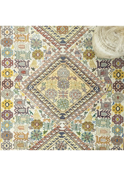 Zahedan Etnik Tasarımlı Ipek Kilim 124 x 217 cm fırsatları