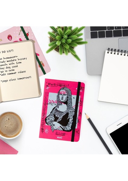 Desenli Sert Kapak Lastikli Defter A6 fırsatları