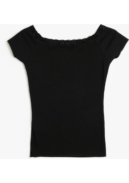 Dantel Detaylı Slim Fit Kısa Kollu Tişört