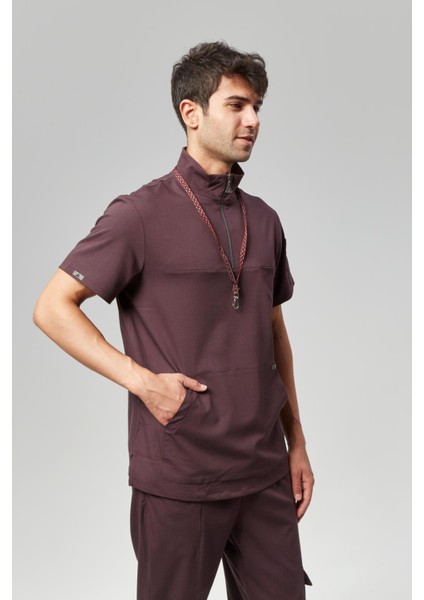 Extreme Cool Man - Premium Çift Yön Likralı Doktor Hemşire Scrubs Tek Üst Cerrahi Forma (Erkek), Mürdüm
