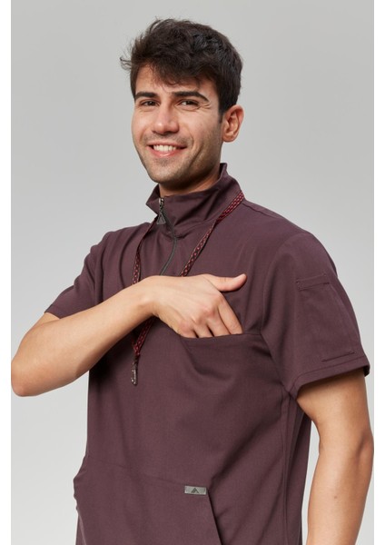 Extreme Cool Man - Premium Çift Yön Likralı Doktor Hemşire Scrubs Tek Üst Cerrahi Forma (Erkek), Mürdüm fırsatları