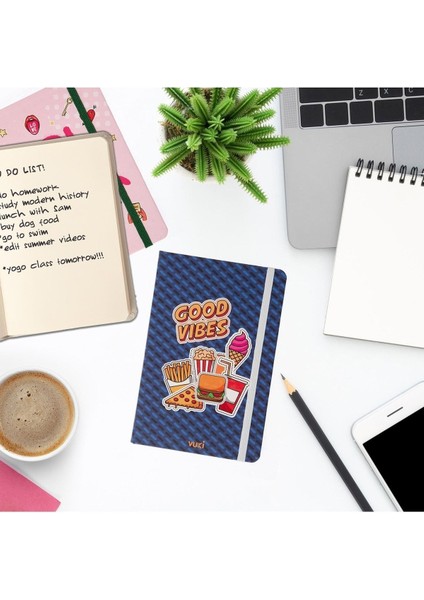 Desenli Sert Kapak Lastikli Defter A6 fırsatları