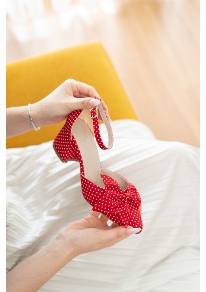 Toli Kırmızı Puantiye Fiyonklu ( 5 cm Topuklu ) Günlük Kullanım Ayakkabı fiyatları