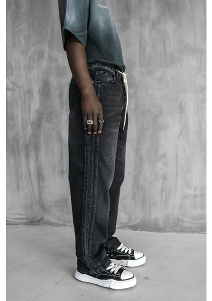Erkek Bağcıklı Şerit Detaylı Baggy Jean Siyah fırsatları