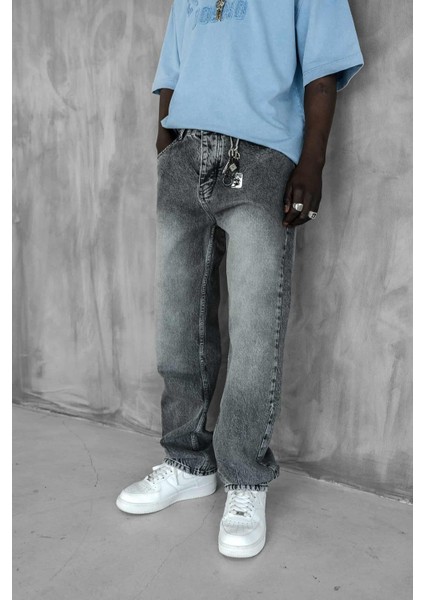 Erkek Baggy Fit Jean Gri fırsatları