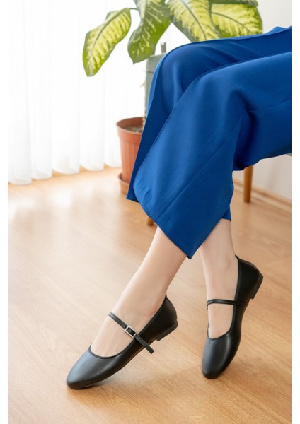 Armi Siyah Taşlı Baretli ( 1 cm Topuklu ) Yuvarlık Burun Babet modelleri