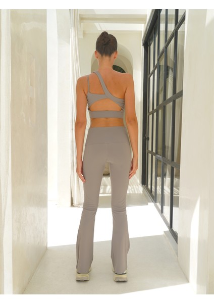 Asana Omuz Detay Spor Gri Crop fırsatları