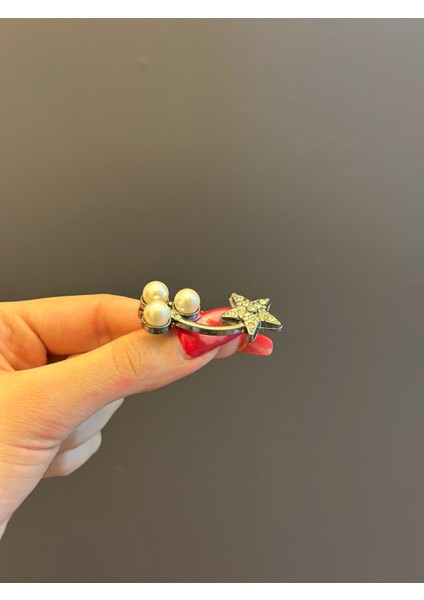 Füme Çelik Inci Boncuklu Broş Yaka Iğnesi Giyim Aksesuarı 4x2 cm fırsatları