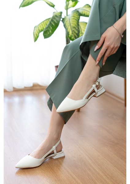 Felina Beyaz ( 3 cm Topuklu ) Sivri Burun Topuklu Ayakkabı