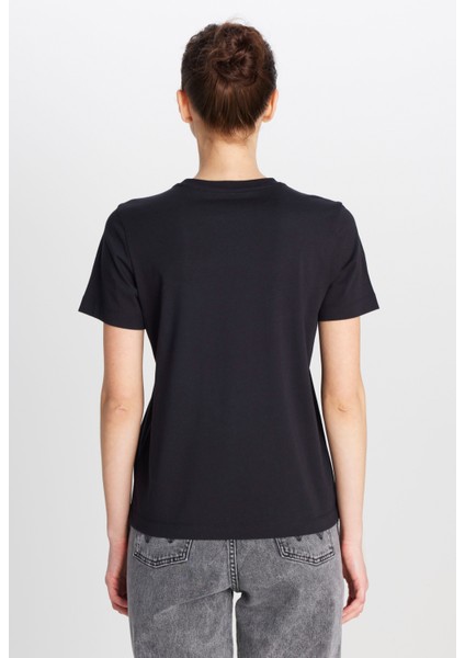 %100 Pamuk Regular Fit Normal Kesim Bisiklet Yaka Siyah Tişört indirimleri