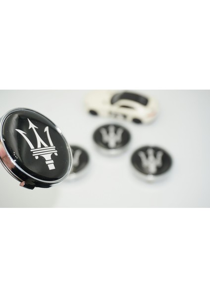 Maserati Siyah Jant Göbeği Kapak Seti 60MM