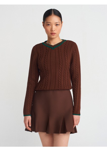 10687 V Yaka Çizgili Saç Örgü Triko Kazak-Kahve-Y.