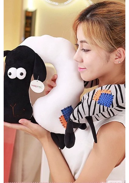 Sevimli Kuzu Boyun Yastığı