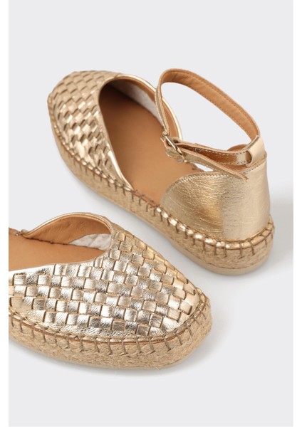 Kadın Espadril Gold Renk Düz Deri Tabanlı 2.5 cm Topuk Yüksekliği ile Rahat Kullanım indirimleri