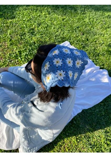 Papatya Motifli Örgü Bandana