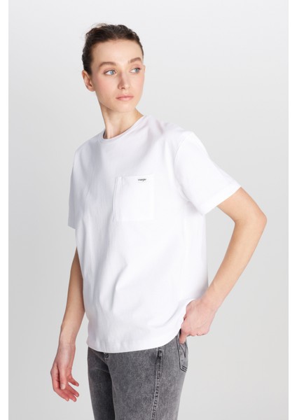 %100 Pamuk Regular Fit Normal Kesim Bisiklet Yaka Cep Detaylı Kırık Beyaz Tişört fiyatları