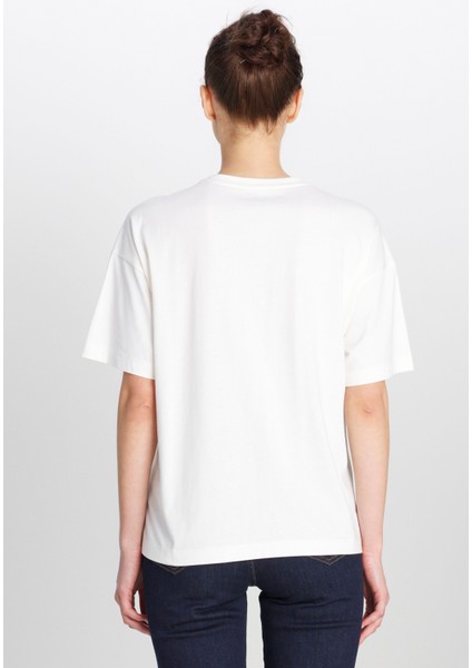 Loose Fit Rahat Kesim Bisiklet Yaka %100 Pamuk Kırık Beyaz Tişört indirimleri