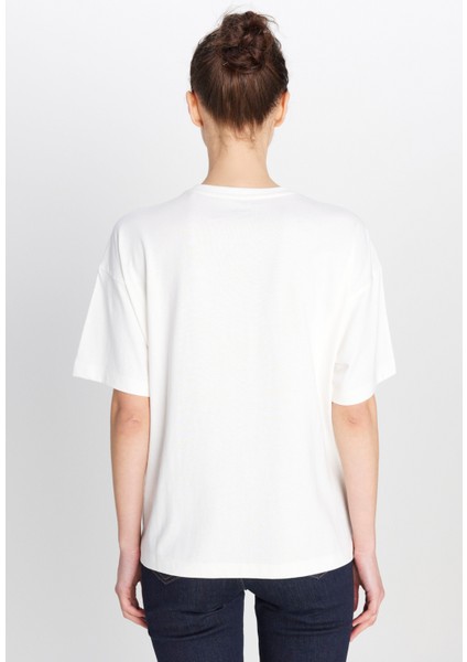 Loose Fit Rahat Kesim Bisiklet Yaka %100 Pamuk Kırık Beyaz Tişört indirimleri