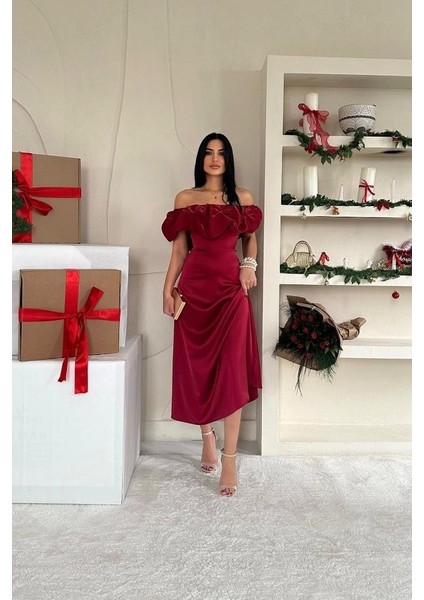 Bordo Omuz Büzgülü Saten Elbise fiyatları