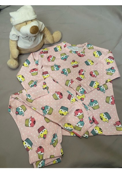 %100 Pamuklu Baskılı Kız Çocuk Pijama Takımı