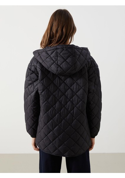 Lcwaıkıkı Classic Kapüşonlu Kapitone Oversize Kadın Şişme Mont indirimleri