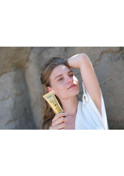 Luxury Bbc Krem Nemlendiricili Doğal Kapatıcı SPF50 02-Light 40 ml 1 Adet modelleri