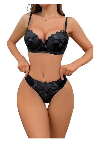 Lale Çiçekleri ile Nakışlı Rahat Push Up Sütyen Iç Çamaşır Seti