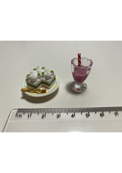 Luxury Minyatür Oyuncak Yiyecek Seti - Kremalı Pasta ve Milkshake 1 Adet
