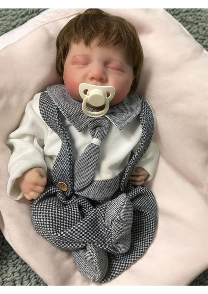 Luxury Reborn Bebek Gerçek Saçlı Takımelbiseli Vinil Silikon Et Oyuncak Bebek 8 Parça Hediyeli 1 Adet modelleri