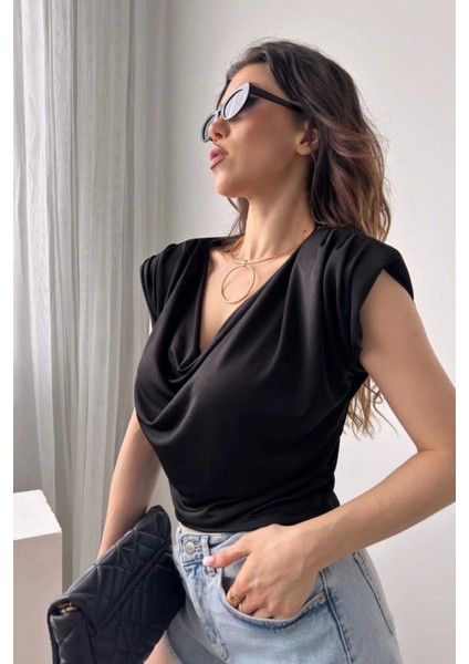 Siyah Vatkalı Degaje Yaka Buzzy Bluz modelleri