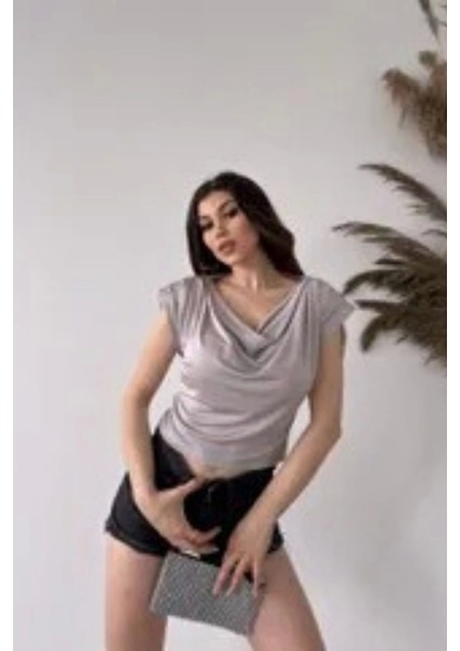 Kadın Gri Vatkalı Degaje Yaka Buzzy Bluz modelleri