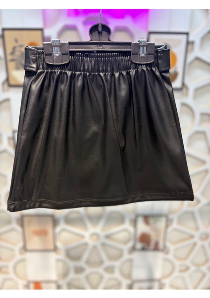 Kız Çocuk Bebe Yakalı Işlemeli Gömlek ve Deri Siyah Etek Alt Üst Takım indirimleri