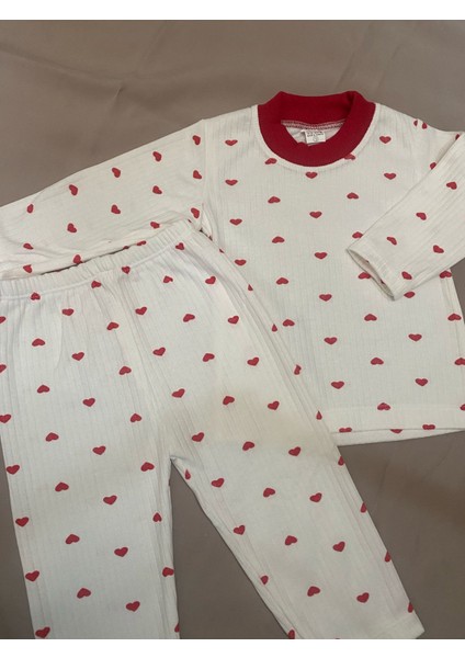 Raporlu Kalp Desenli Pijama Takımı indirimleri