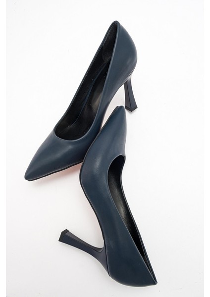 820 Kadın Klasik Topuklu Stiletto