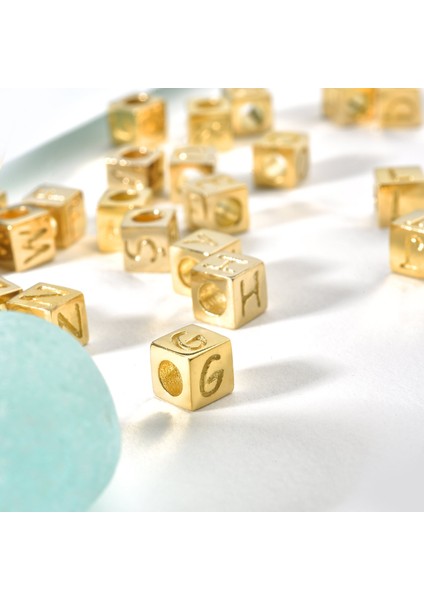 14 Ayar Altın Mikron Kaplama Kişiye Özel Küp Harf Gümüş Kolye - CN00435 modelleri