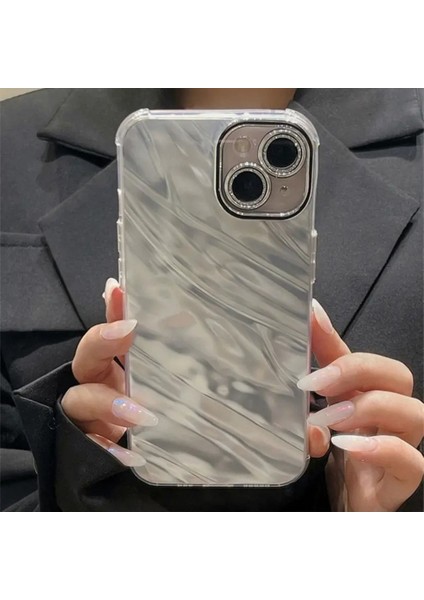 Iphone 14 Uyumlu Lux 3D Gümüş Ipek Dalgalı Desenli Parıltılı Kamera Koruyuculu Kılıf modelleri