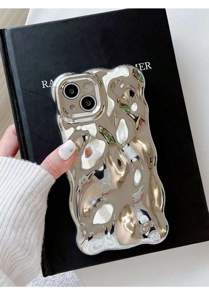 Iphone 15 Pro Uyumlu 3D Lüx Su Damla Desenli Kabartmalı Parlak Metalik Gümüş Kamera Koruyucu Kılıf