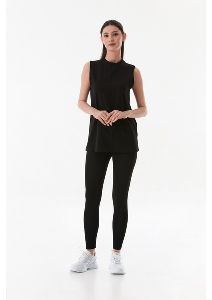 Basic Dik Yaka Kolsuz Oversize Tişört modelleri