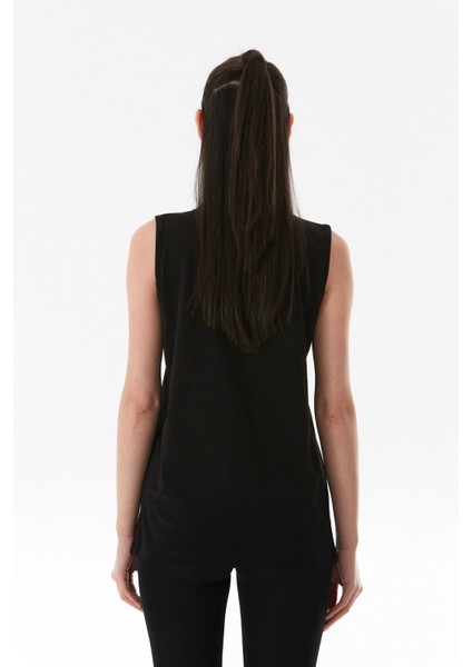 Basic Dik Yaka Kolsuz Oversize Tişört fırsatları
