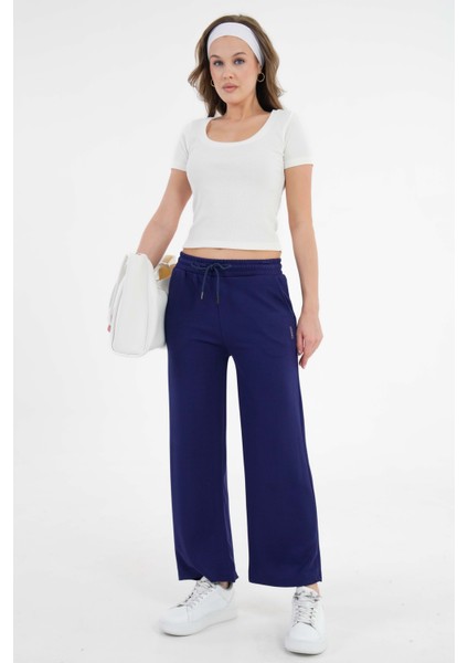 Beyaz U Yaka Fitilli Örme Crop Bluz modelleri