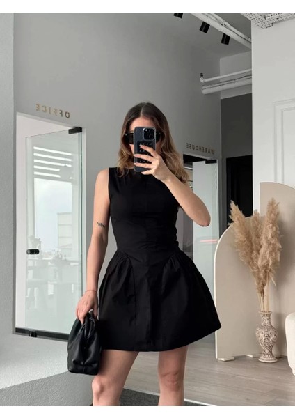 Fermuar Detaylı Mini Elbise - Siyah